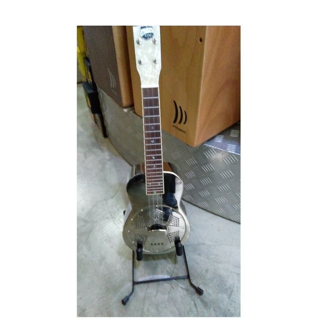 Recording shop king ukulele