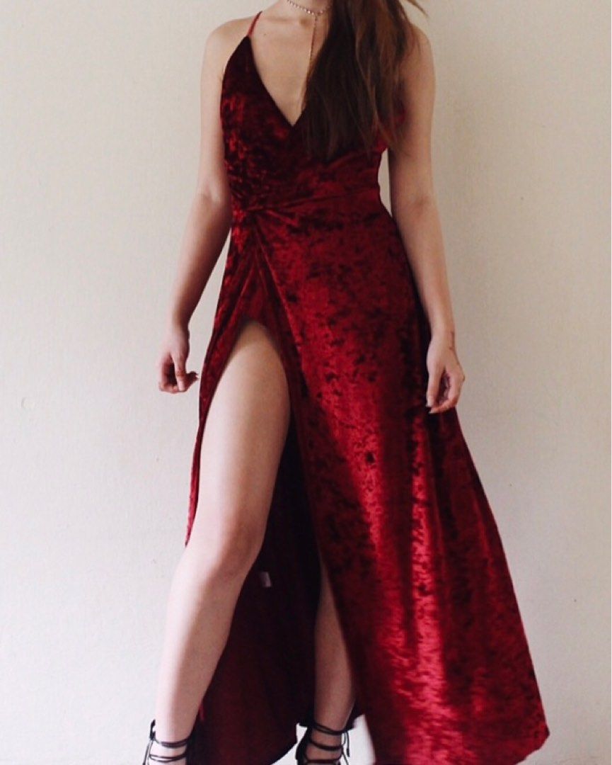 Red silk backless best sale dress