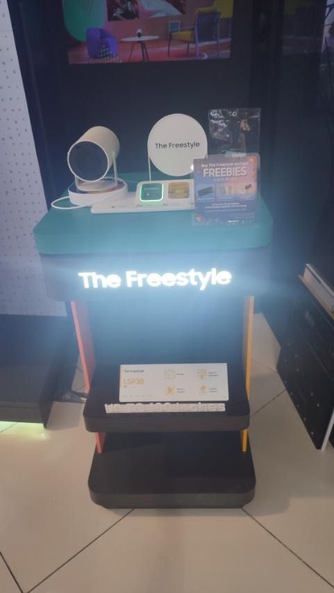 SAMSUNG FREESTYLE PROJECTOR (Category: Projectors) located in Quezon City. Submitted by maryann5721 (Listing ID 1197487070, Image 2). Description: SAMSUNG FULL HD FREESTYLE SMART PROJECTOR * From unboxing to watching in a matter of minutes with Instant Setup * 100" Big Screen experience * Immerse yourself in the middle of the action with Premium 360˚Sound * Discover a world of entertainment with Smart TV Content MODEL SPLSP3BLAXXP SRP 54,999 NET 