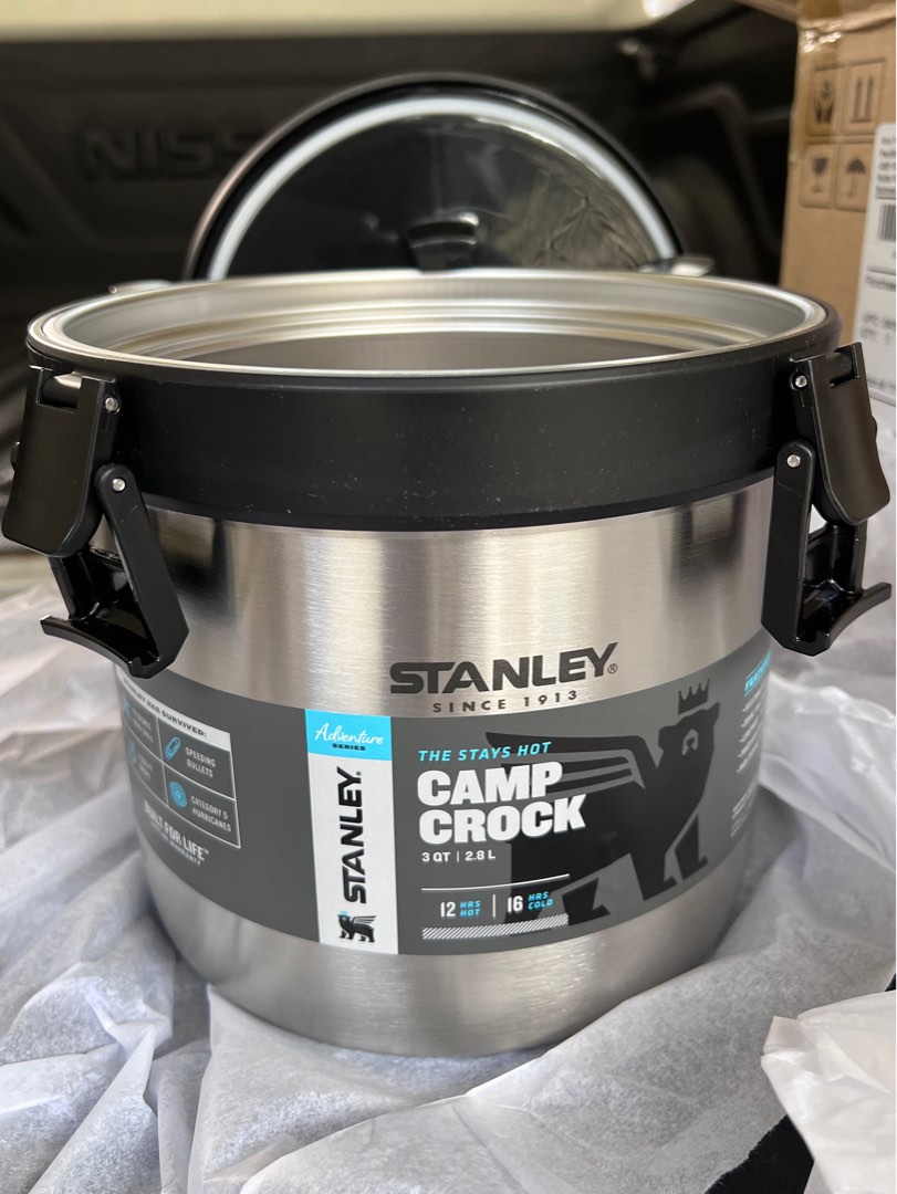 Stanley, Kitchen, Stanley Stay Hot Camp Crock 3 Quart Capacity Keeps 2  Hours Hot 16 Hours Cold