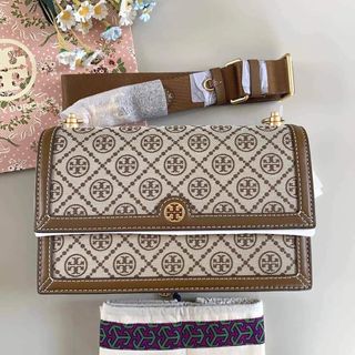 (Category: ) located in . Submitted by LuxbyMarifrance (Listing ID 1197502085, Image 1). Description: .