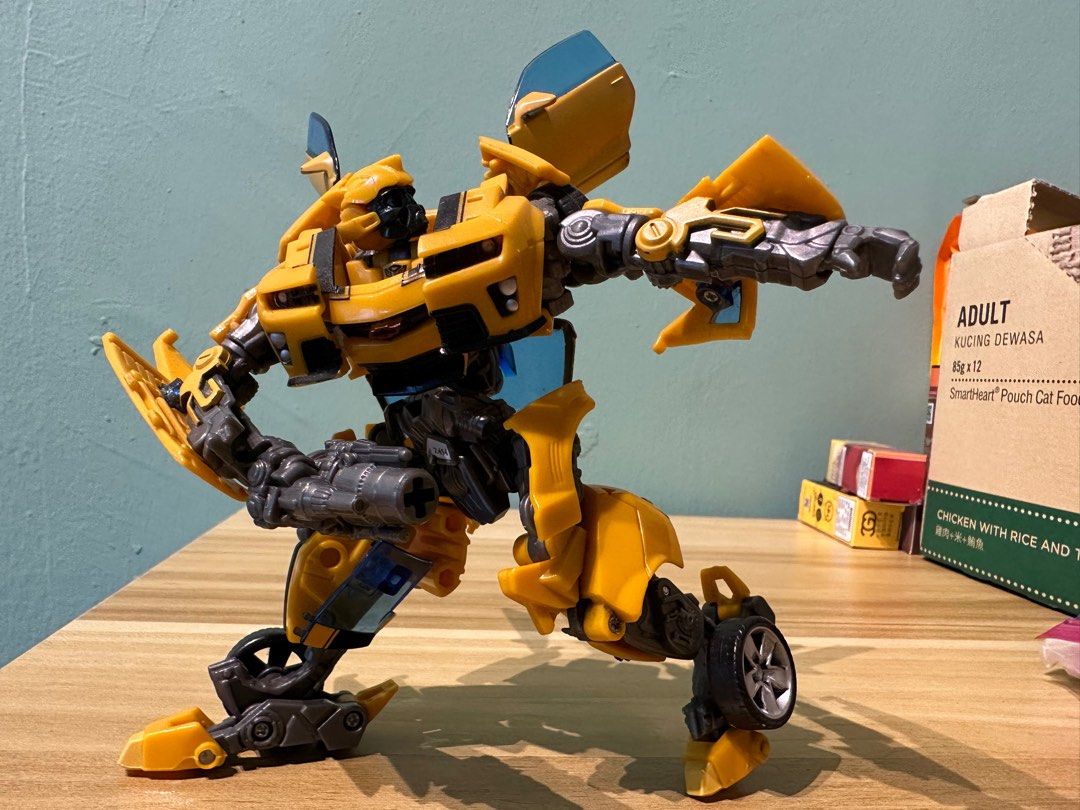 Transformers Bumblebee Tomy Hasbro 2008, Hobbies & Toys, Toys & Games on Carousell