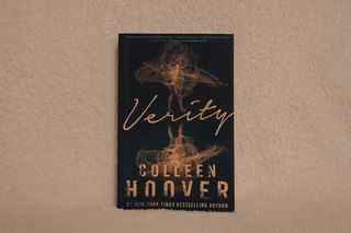 Verity by Colleen Hoover