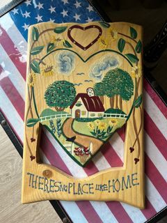 WOODEN SIGN DECOR ‘THERE’S NO PLACE LIKE HOME’