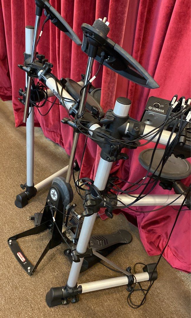 Yamaha used drum set, Hobbies & Toys, Music & Media, Musical