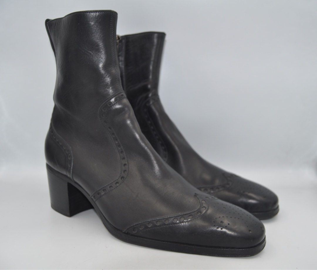 Saint laurent outlet johnny boot