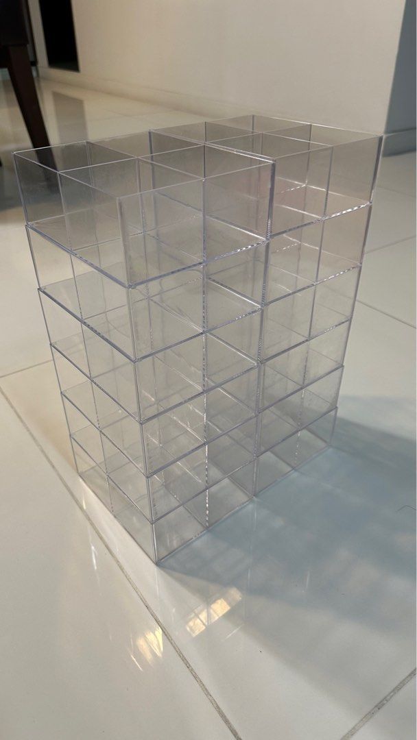12 sets of daiso Acrylic display box (16cm x 13cm) (Discontinued
