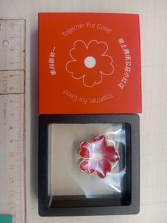 磁石 烤漆鍍真金 小紅花金屬紀念徽章 騰訊公益 慈善 99公益日 together for good 一塊做好事 紅色花朵 小胸針 日系 胸章胸針徽針襟章襟針 PIN64240752110851110