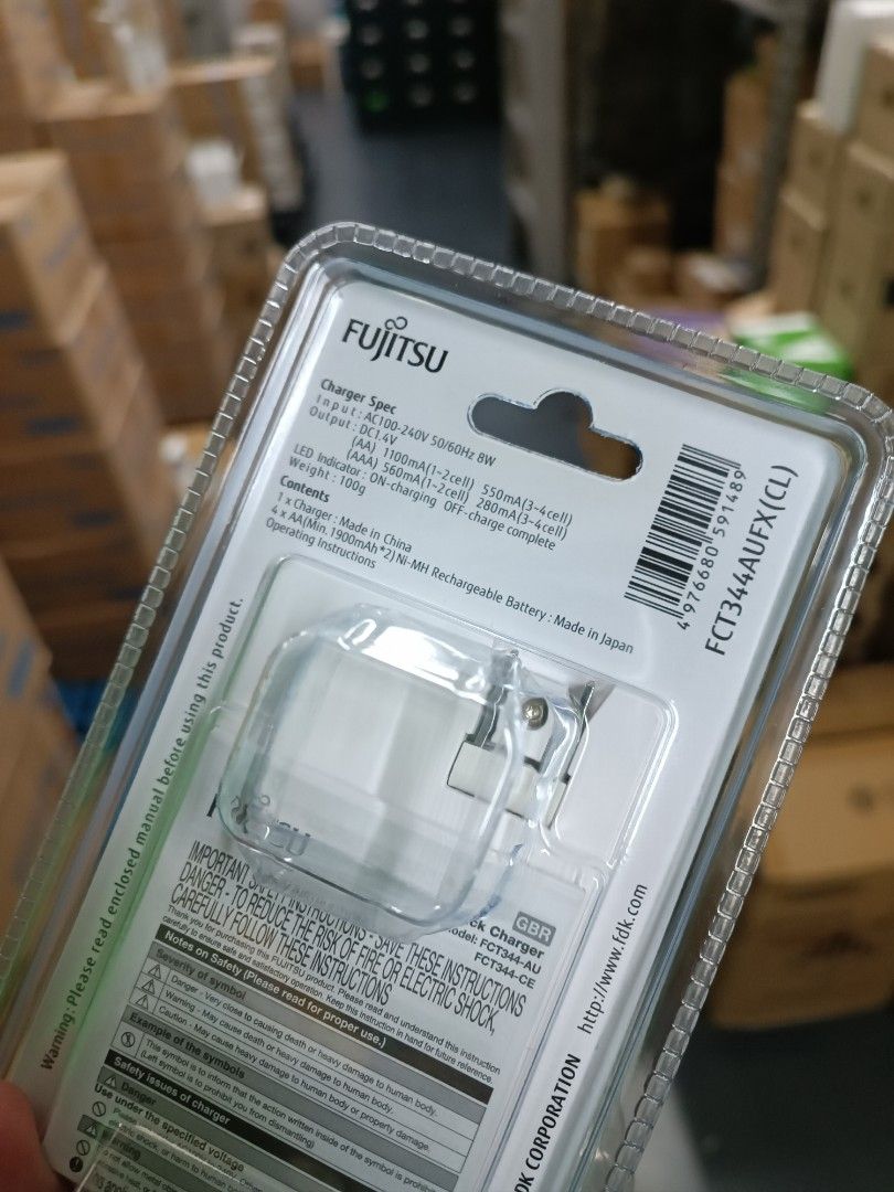 Aa charger quick charger with 4x AA Fujitsu (Category: Chargers) located in Quezon City. Submitted by makrov (Listing ID 1197542220, Image 2). Description: for sale brand new brand: Fujitsu specs: quick charger, 4 slots for AA & AAA,LED indicator. 2hrs charging for 1900mah inclusion: 4x AA with 1900mah 1.2v warranty: 3 mos for the charger pick up / pin📌 loc; baterya.ph r.lagmay san juan.