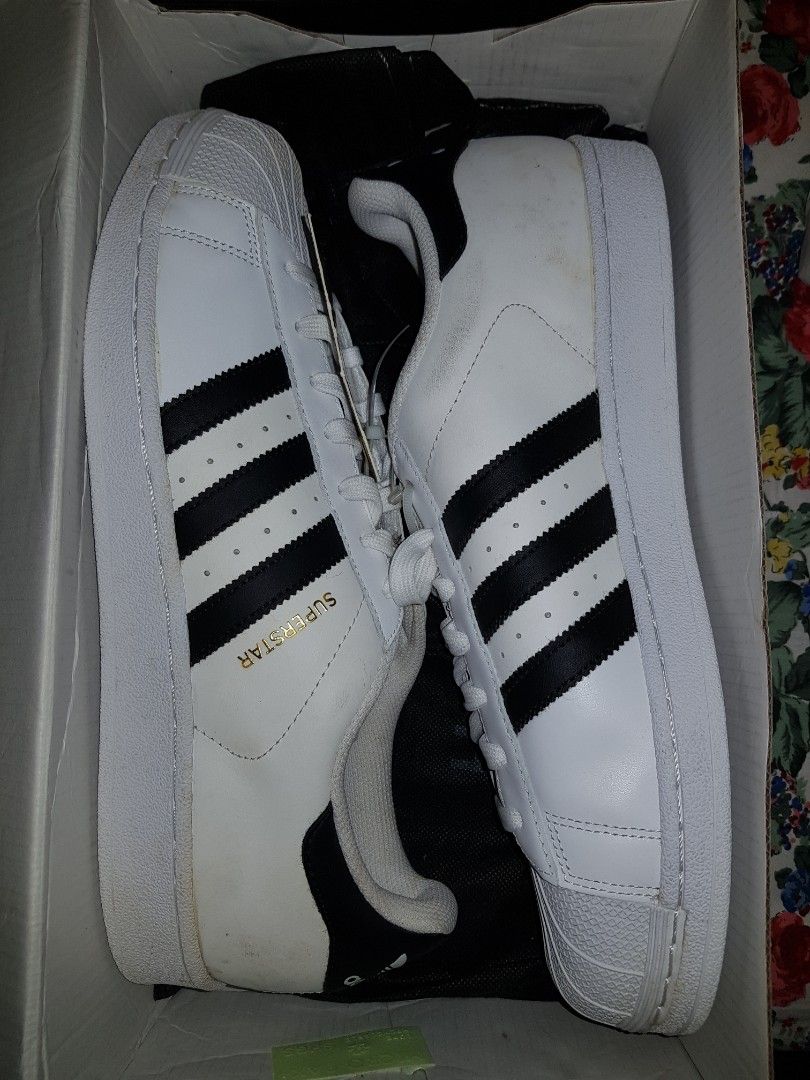 Superstar black hotsell stripes (c77124)