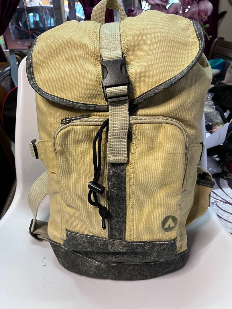 Airwalk Backpack Men S Fashion Bags Backpacks On Carousell