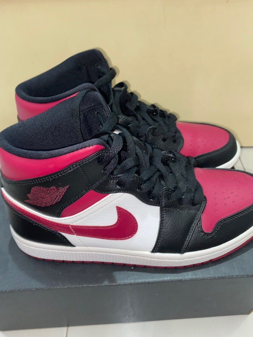 aj1 mid noble red