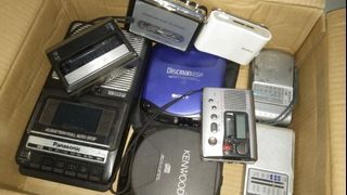 Assorted Discman Walkman Radio AM FM Transistor Sony Panasonic etc