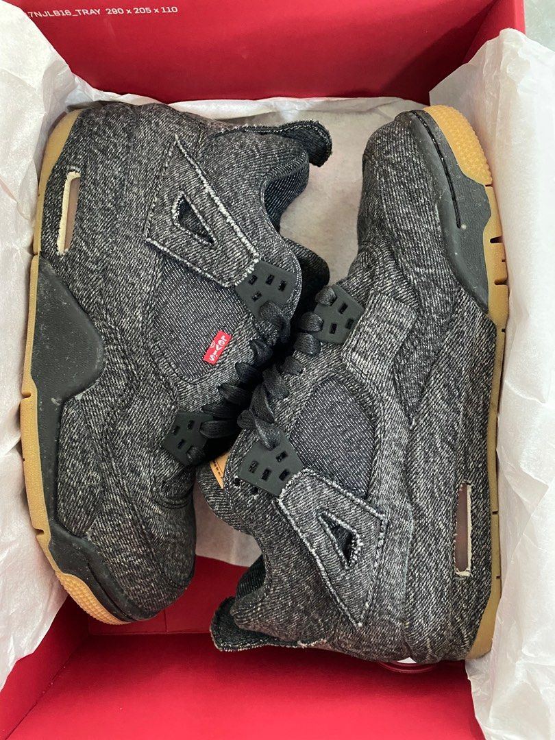 Jordan 4 hotsell x levis black