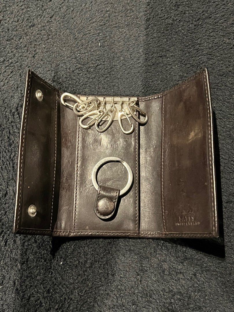 Bally key pouch clearance