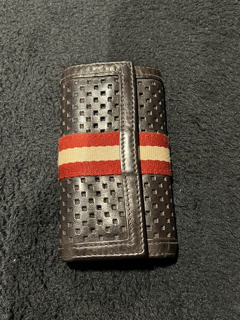 Bally key pouch clearance