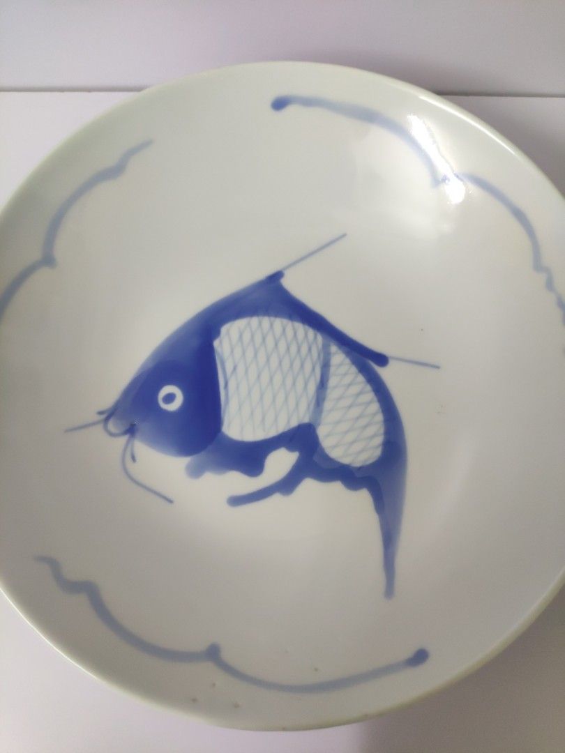 Blue Koi Fish Plate, Hobbies & Toys, Collectibles & Memorabilia