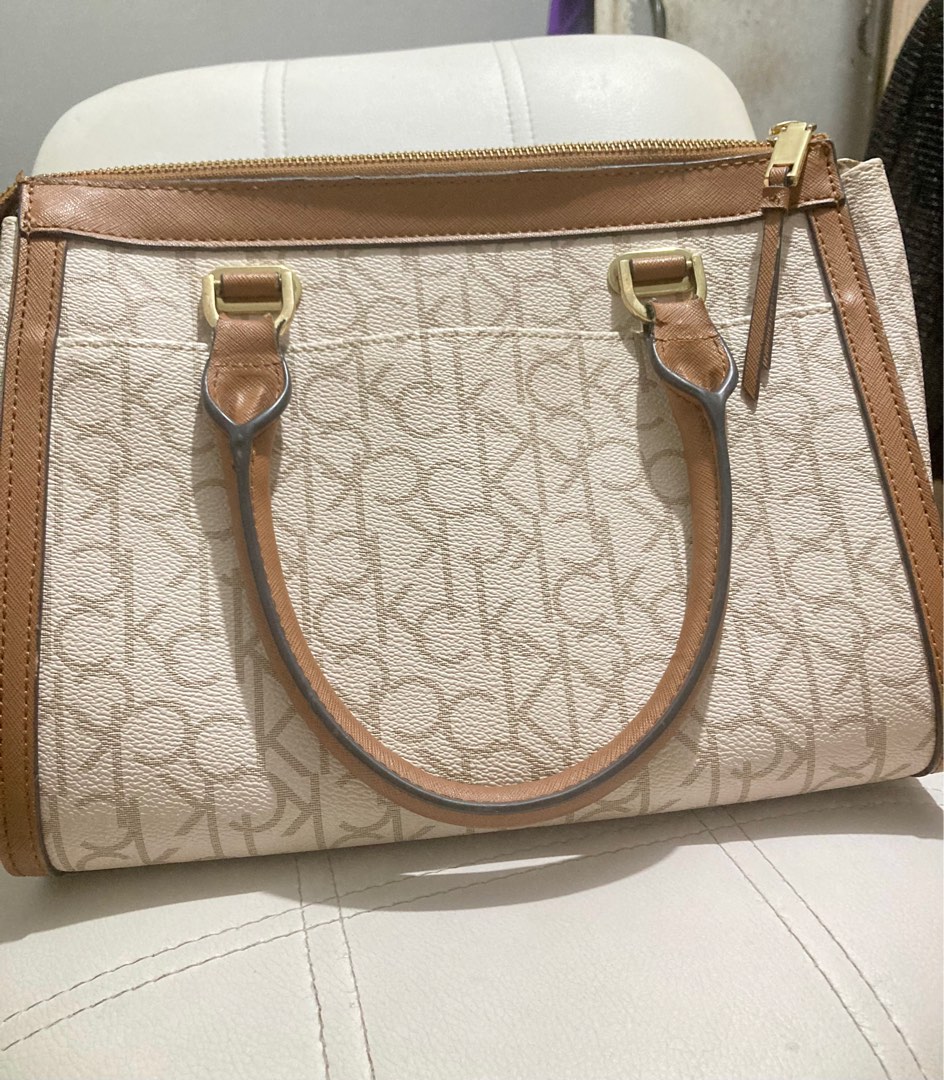 Calvin klein discount mercy signature satchel