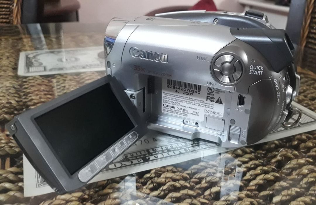 CANON DVD Camcorder DC230 Faulty, Photography, Cameras on Carousell