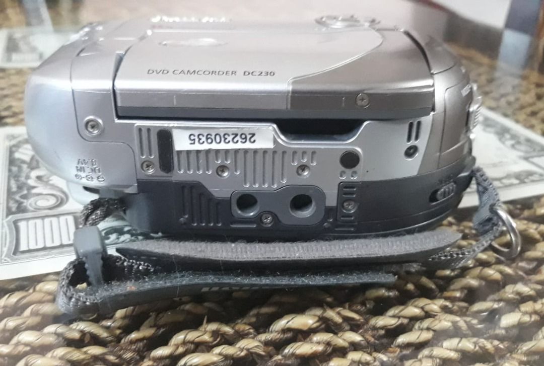 CANON DVD Camcorder DC230 Faulty, Photography, Cameras on Carousell