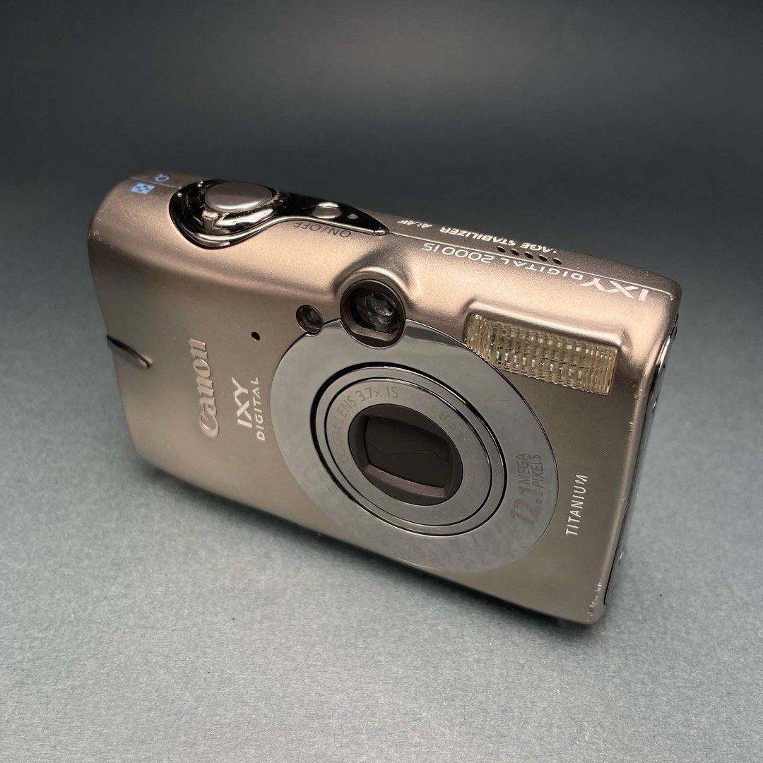 Canon IXY 2000is-