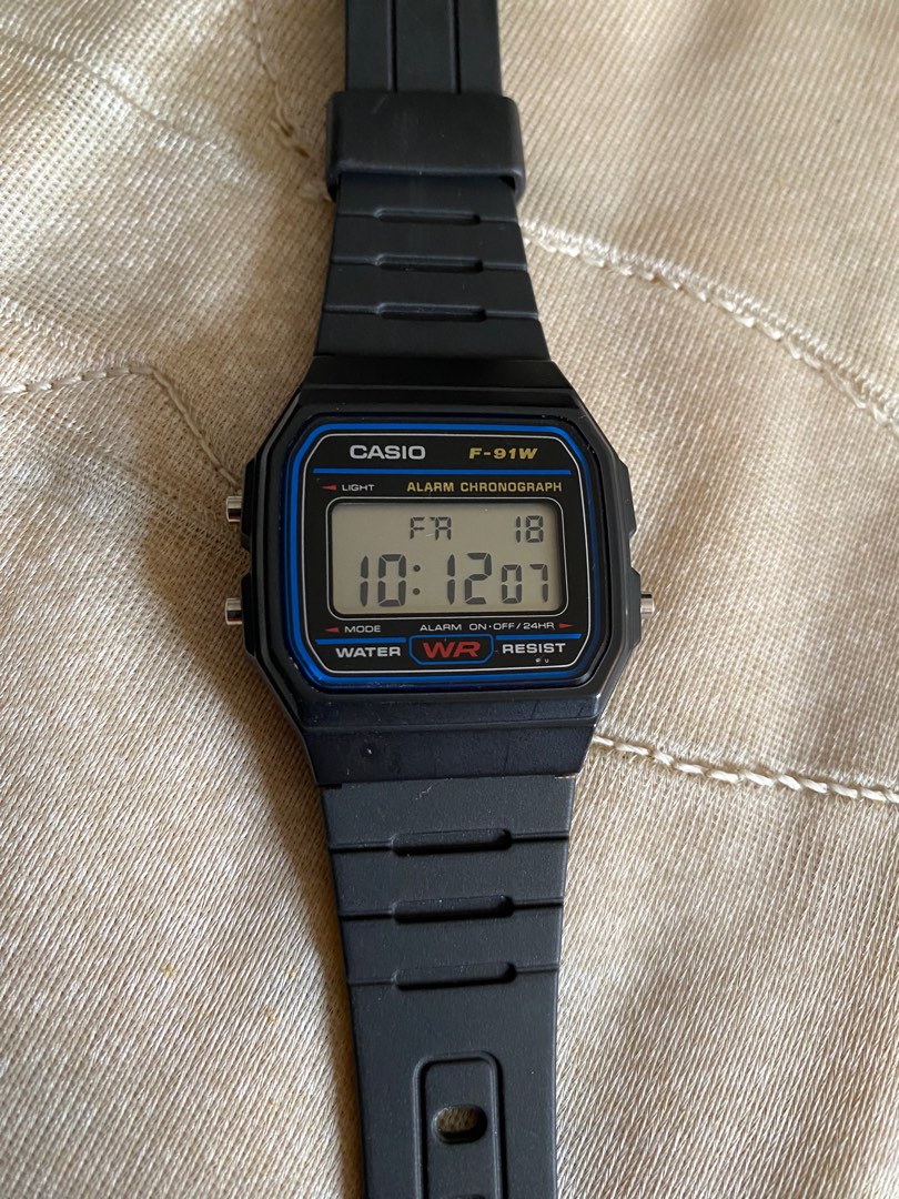 Casio F91, Men's Fashion, Watches & Accessories, Watches on Carousell