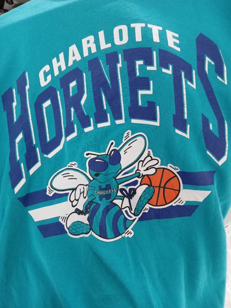 Charlotte Hornets Sweatshirt, Men's Fashion, Coats, Jackets and Outerwear  on Carousell