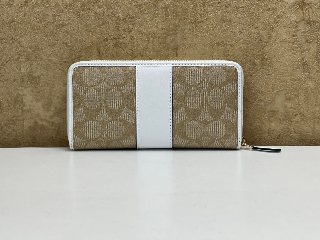 COACH 54630 ACCORDION ZIP WALLET IN SIGNATURE CANVAS Luxury Bags