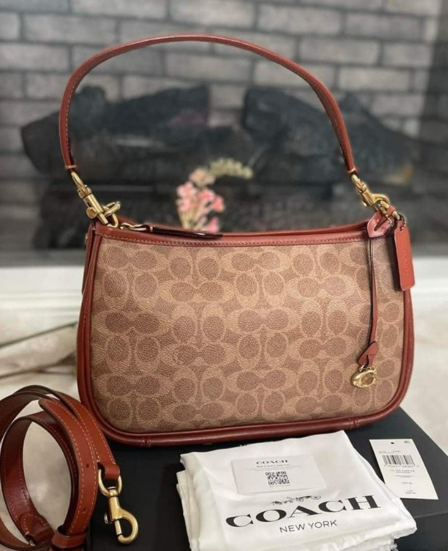 Coach Cary Crossbody Bag (Category: Cross-body Bags) located in Mabalacat. Submitted by maiyasluxurybagshoppe (Listing ID 1197675577, Image 1). Description: .