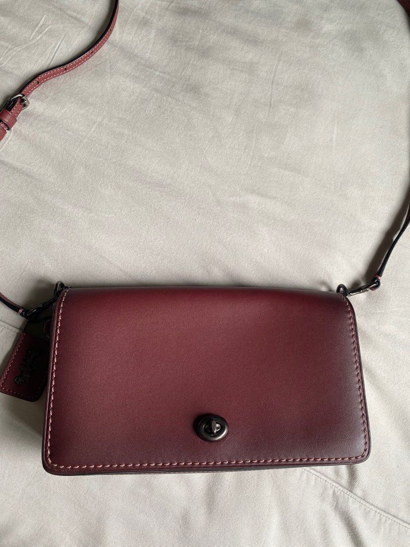Coach dinky sale store
