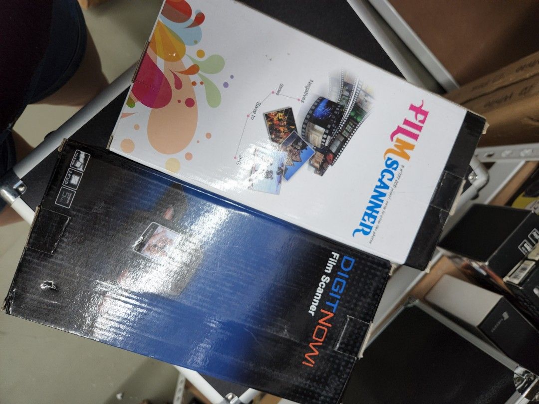 DIGITNOW 22MP Allin1 Film & Slide Scanner, Converts 35mm 135 110 126