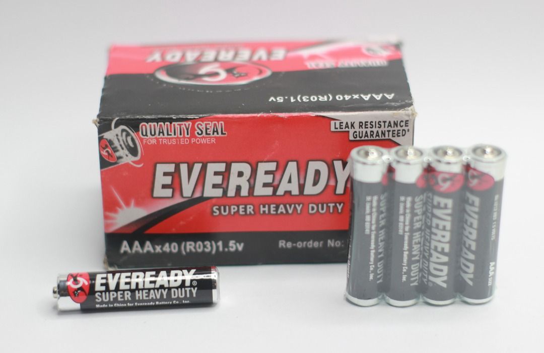 EVEREADY AAA BATTERY TRIPLE A BATTERY SUPER HEAVY DUTY, 1.5V R03, NO ...