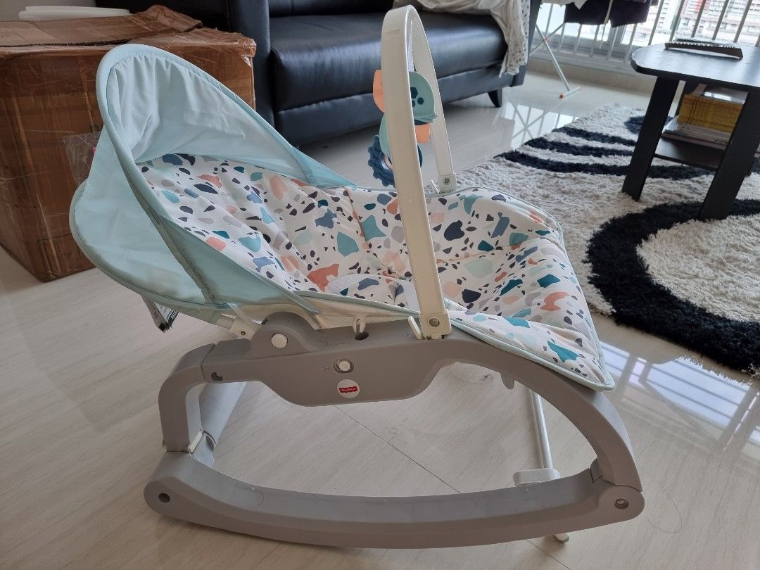 Fisher Price GKH64 Infant to Toddler Rocker