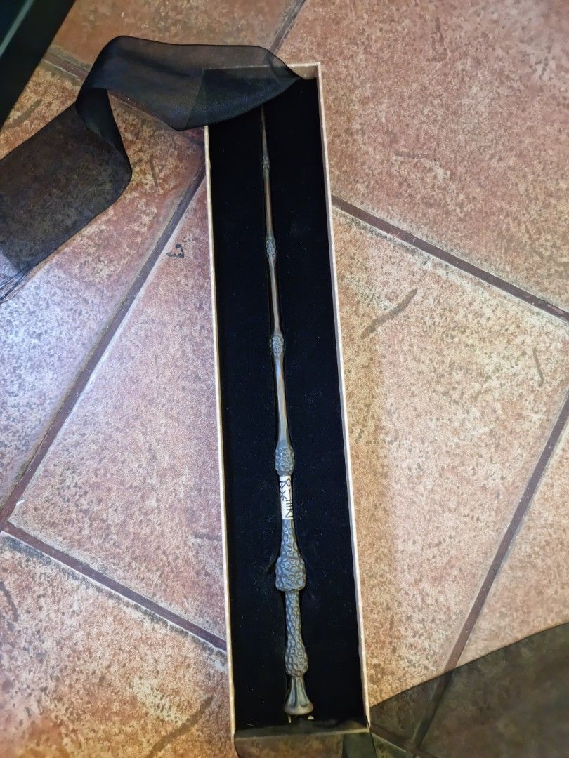 Gellert Grindelwald Elder wand (Fantastic Beasts series), Hobbies