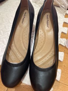 Hush Puppies US9 women pumps 