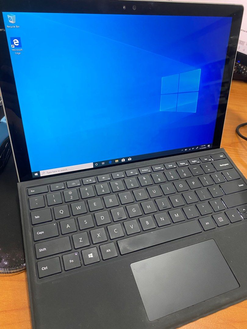 [Screen Flickering] i5 6th Gen Surface Pro and Pen and Docking station