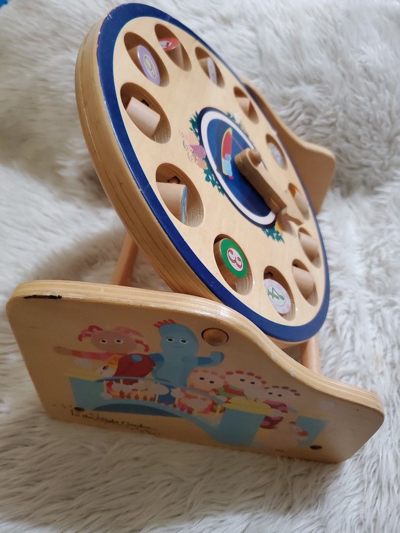 in-the-night-garden-wooden-day-night-clock-babies-kids-infant