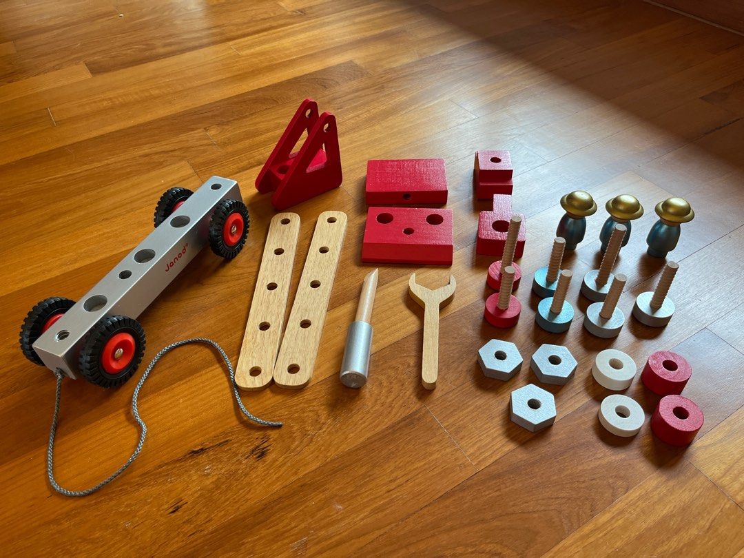 Janod diy on sale fire truck