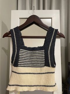 Knit vest