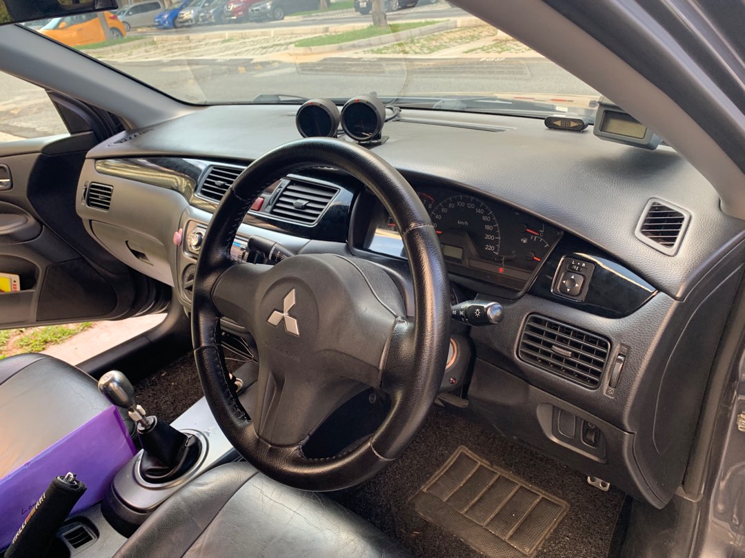 Lancer glx cs3 stock steering wheel without airbag igniter and steering