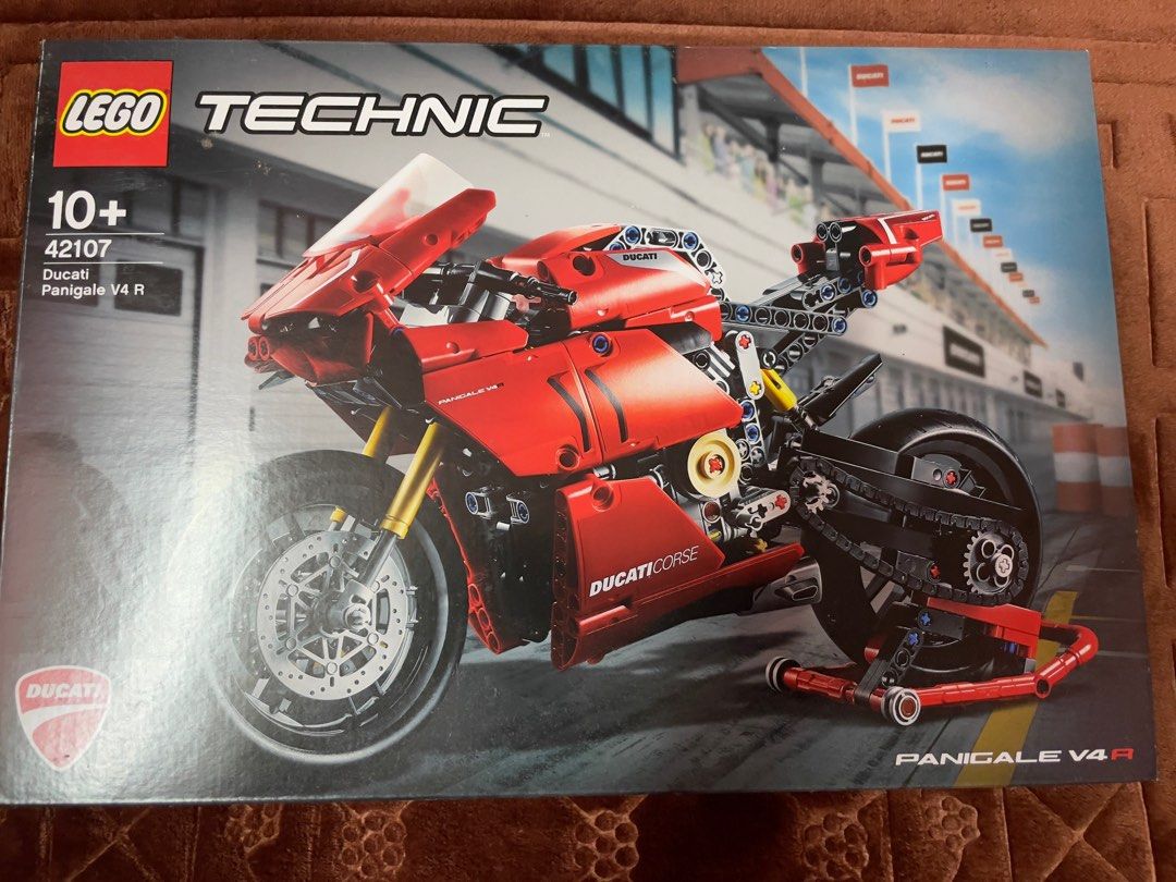 Ducati Panigale V4 R from Lego -  - Motorcycle-Magazine