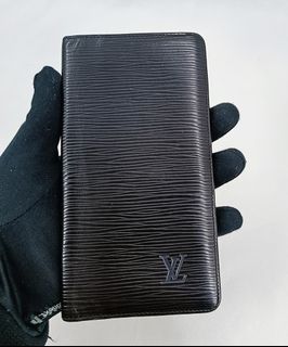 LOUIS VUITTON LV SLENDER WALLET EPI M60332 ( 11cm x 8.5cm x 2cm ), Men's  Fashion, Watches & Accessories, Wallets & Card Holders on Carousell
