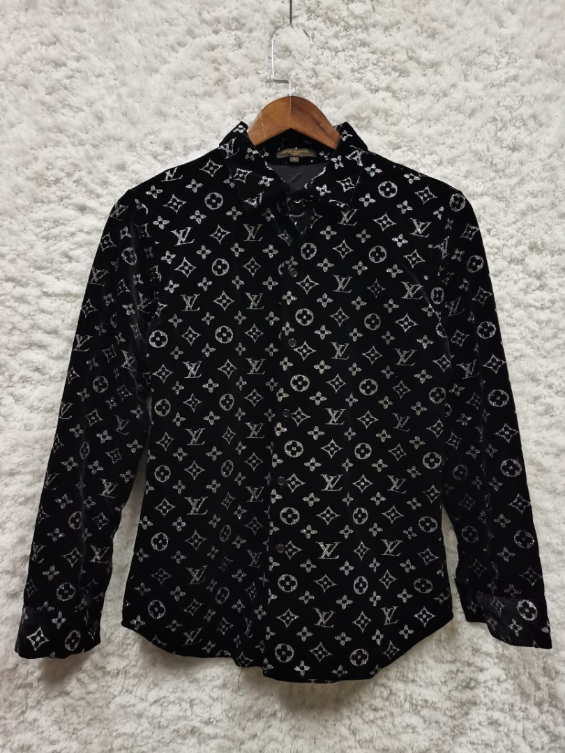 Louis Vuitton velvit aop, Luxury, Apparel on Carousell