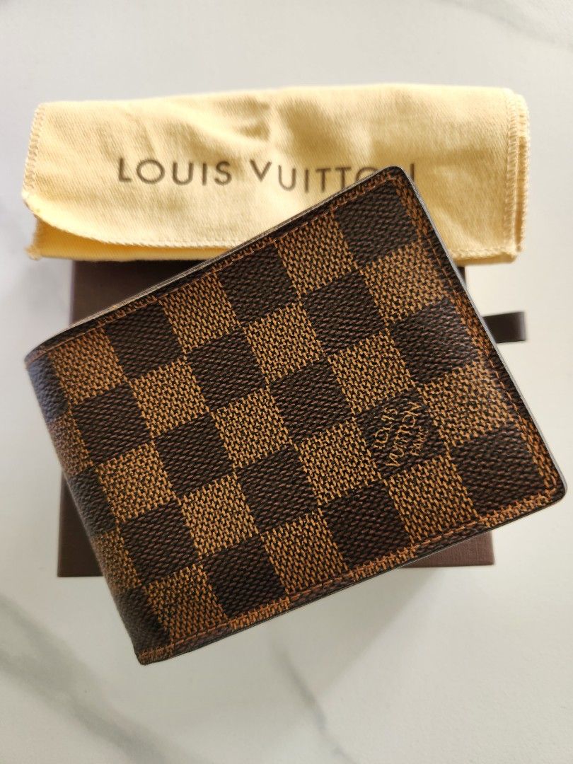 Louis vuitton marco wallet damier graphite, Men's Fashion, Watches &  Accessories, Wallets & Card Holders on Carousell