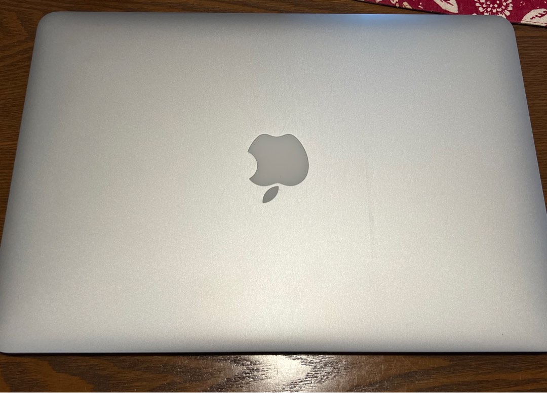 MacBook Air 2017 (screen flickering), Computers & Tech, Laptops