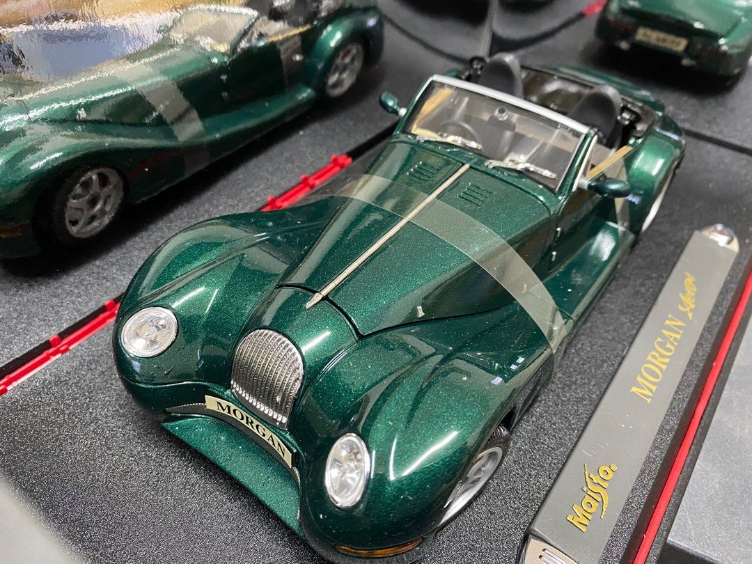 Maisto Morgan Aero 8 - Green (1:18 scale), Hobbies & Toys, Toys