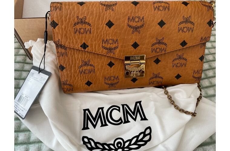 medium Tracy crossbody bag, MCM