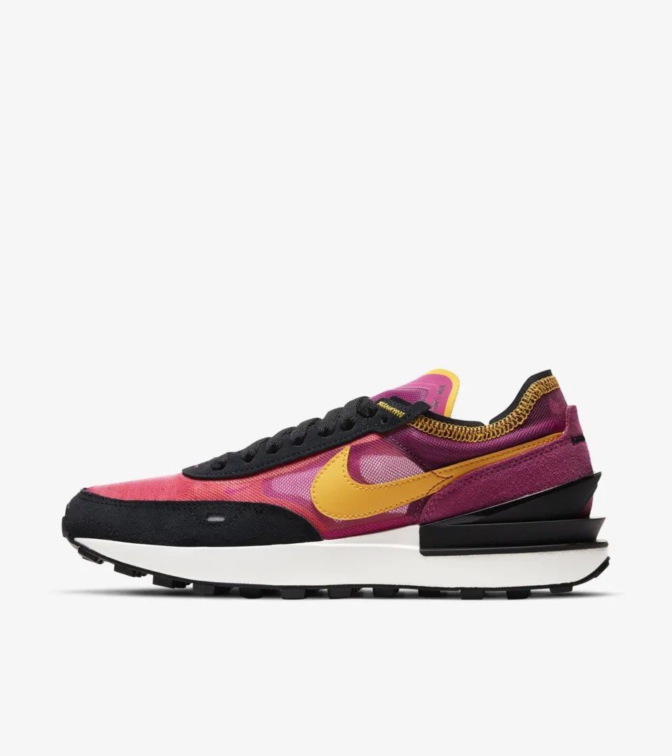 Nike Waffles One Fuchsia (women sizing), Women's Fashion, Footwear