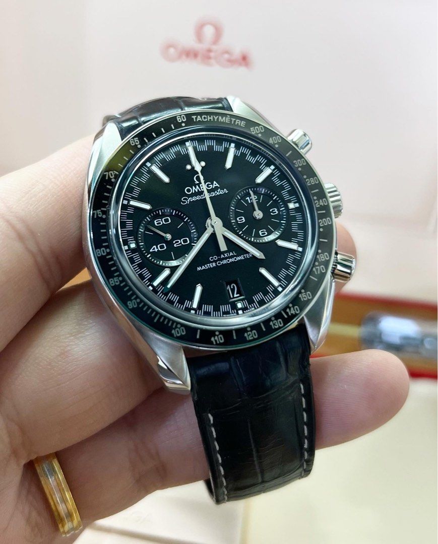 Omega hotsell speedmaster 9900