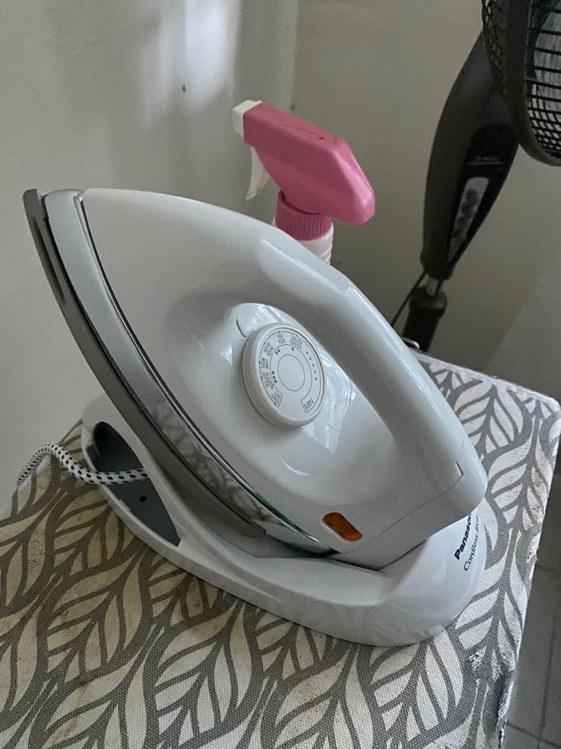 Panasonic Cordless Iron 1000w, TV & Home Appliances, Irons & Steamers
